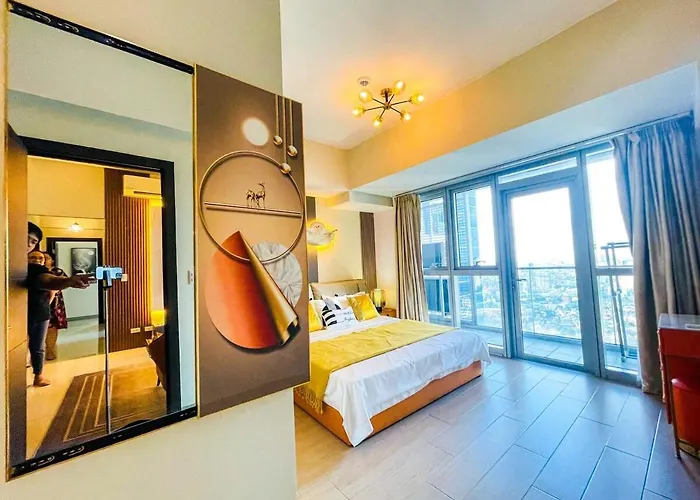 Luxury 2br Penthouse Across Uptown Bgc I Modern