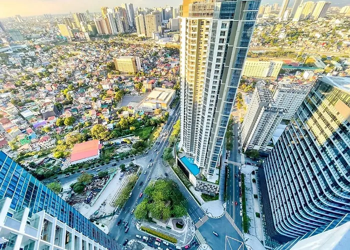 Luxury 2br Penthouse Across Uptown Bgc I Modern * Manila