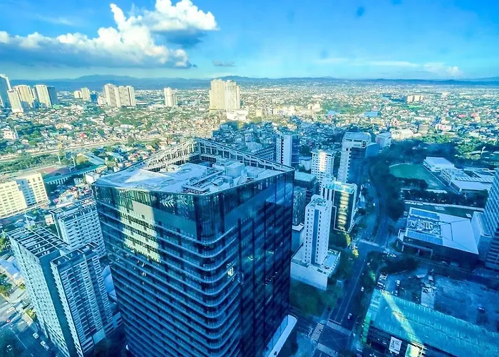 Luxury 2br Penthouse Across Uptown Bgc I Modern Apartamento