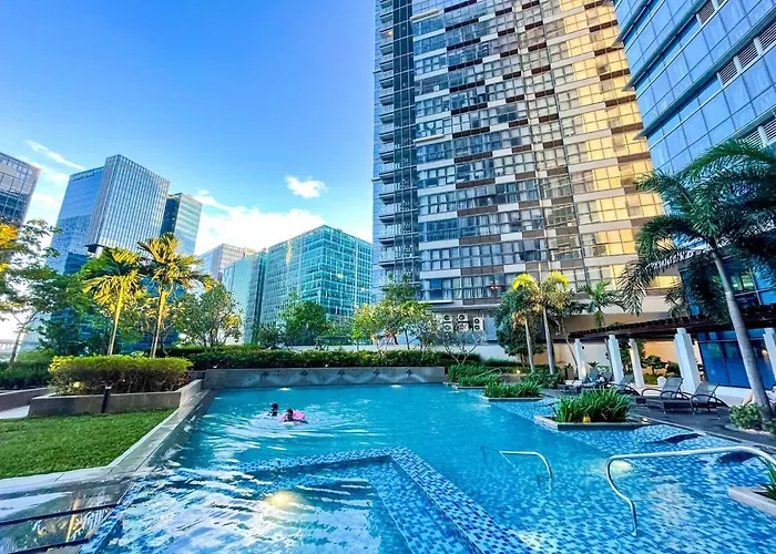 Luxury 2br Penthouse Across Uptown Bgc I Modern Apartamento *